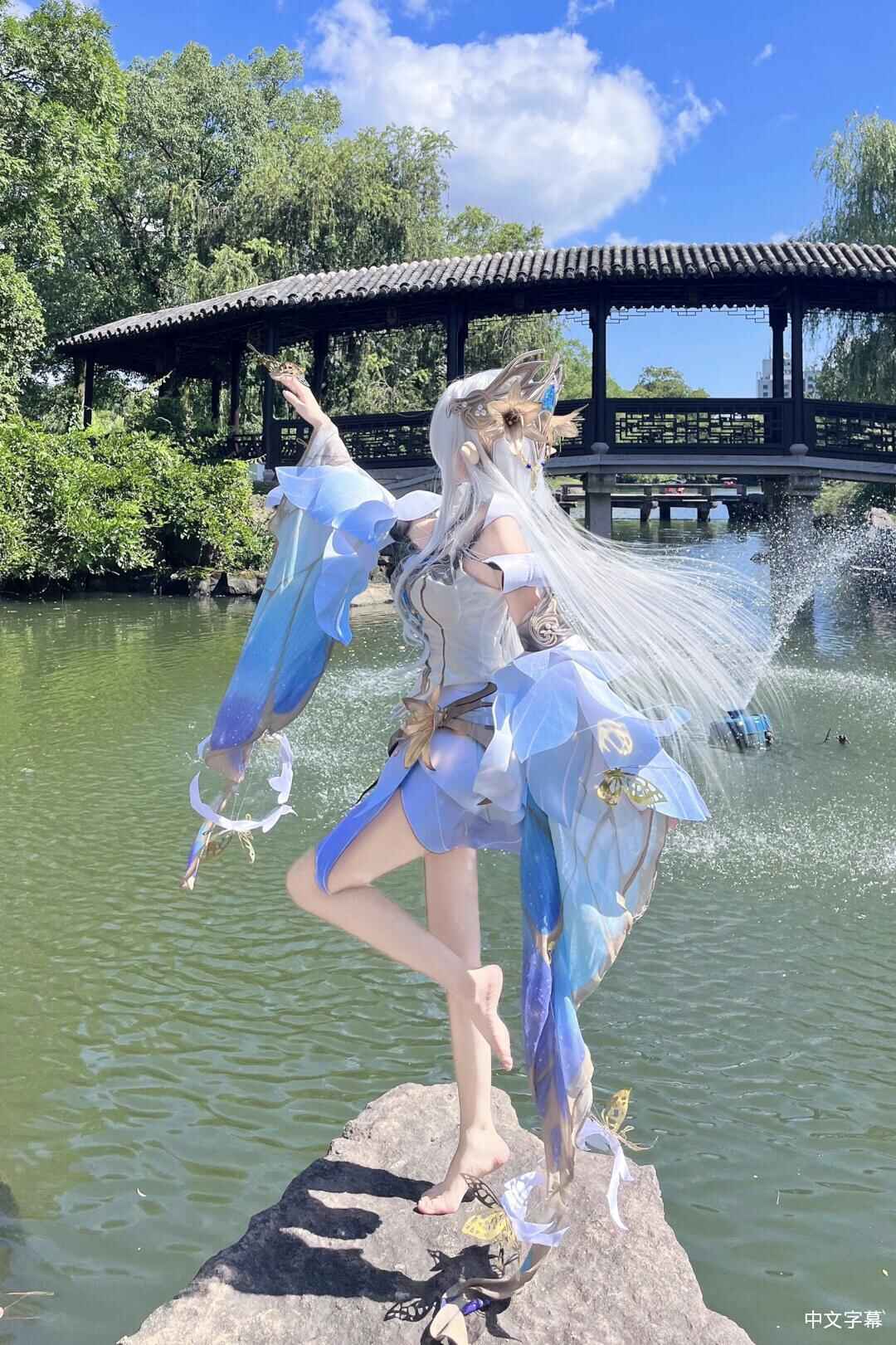 伯纳德·怀特的作𴾍