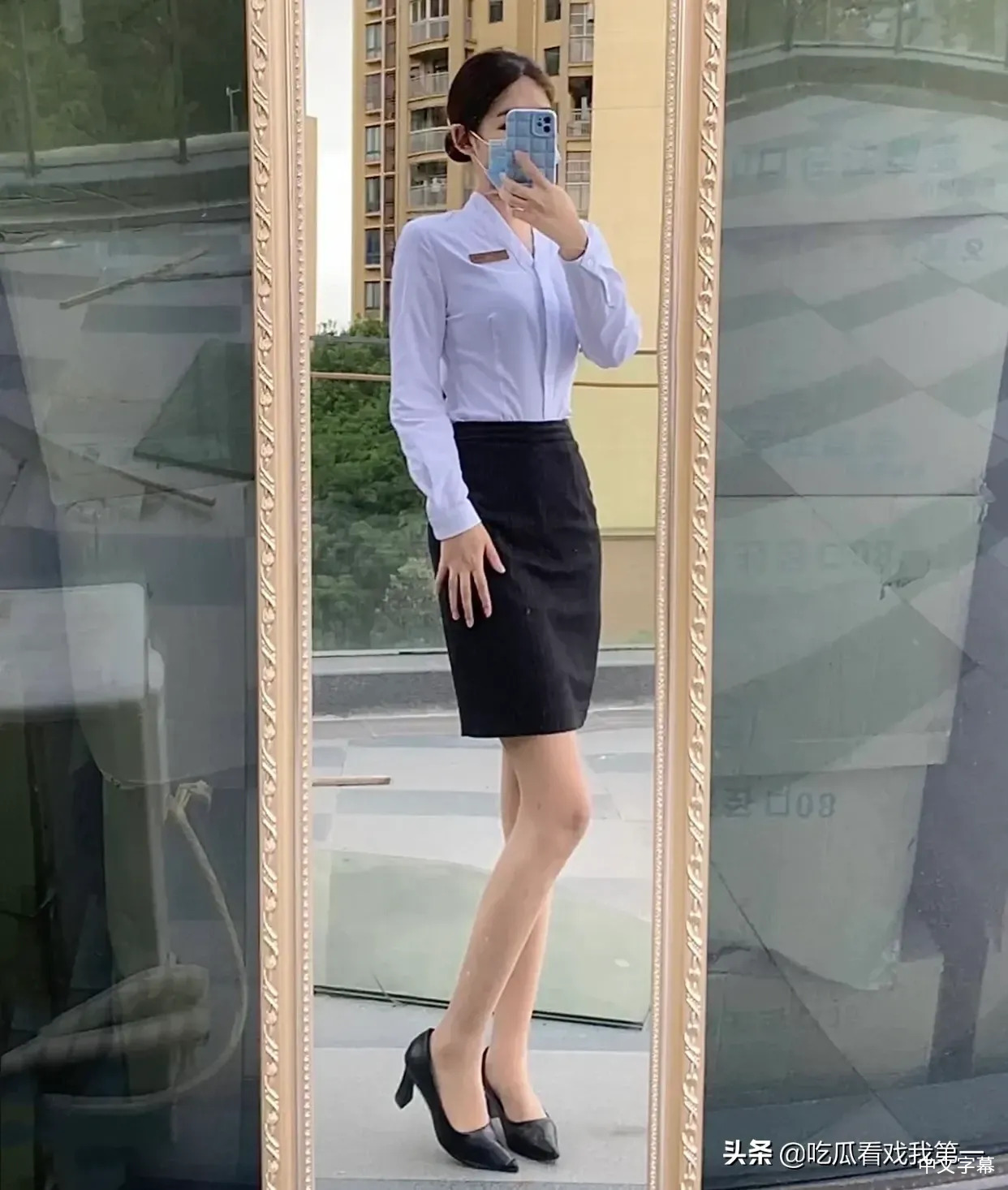 维罗尼卡·法尔孔的作𴾌