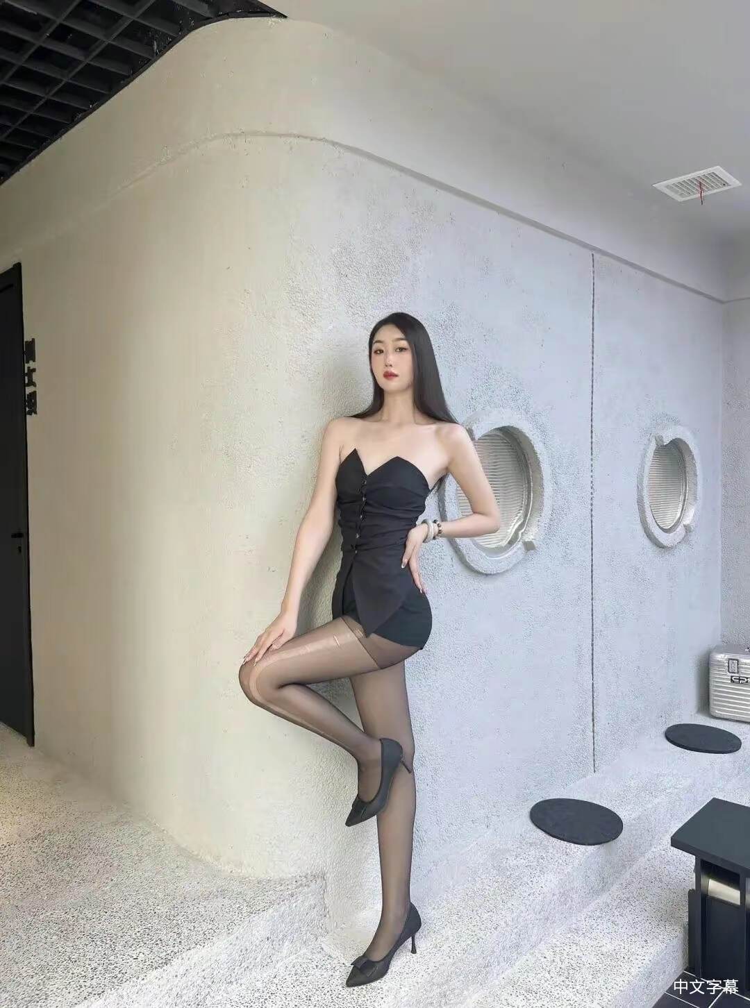 红粉佳人的作𴾌