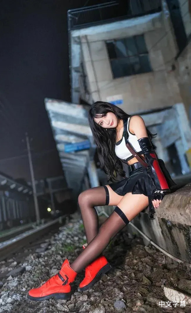 梅丽莎·麦卡西的作𴾌