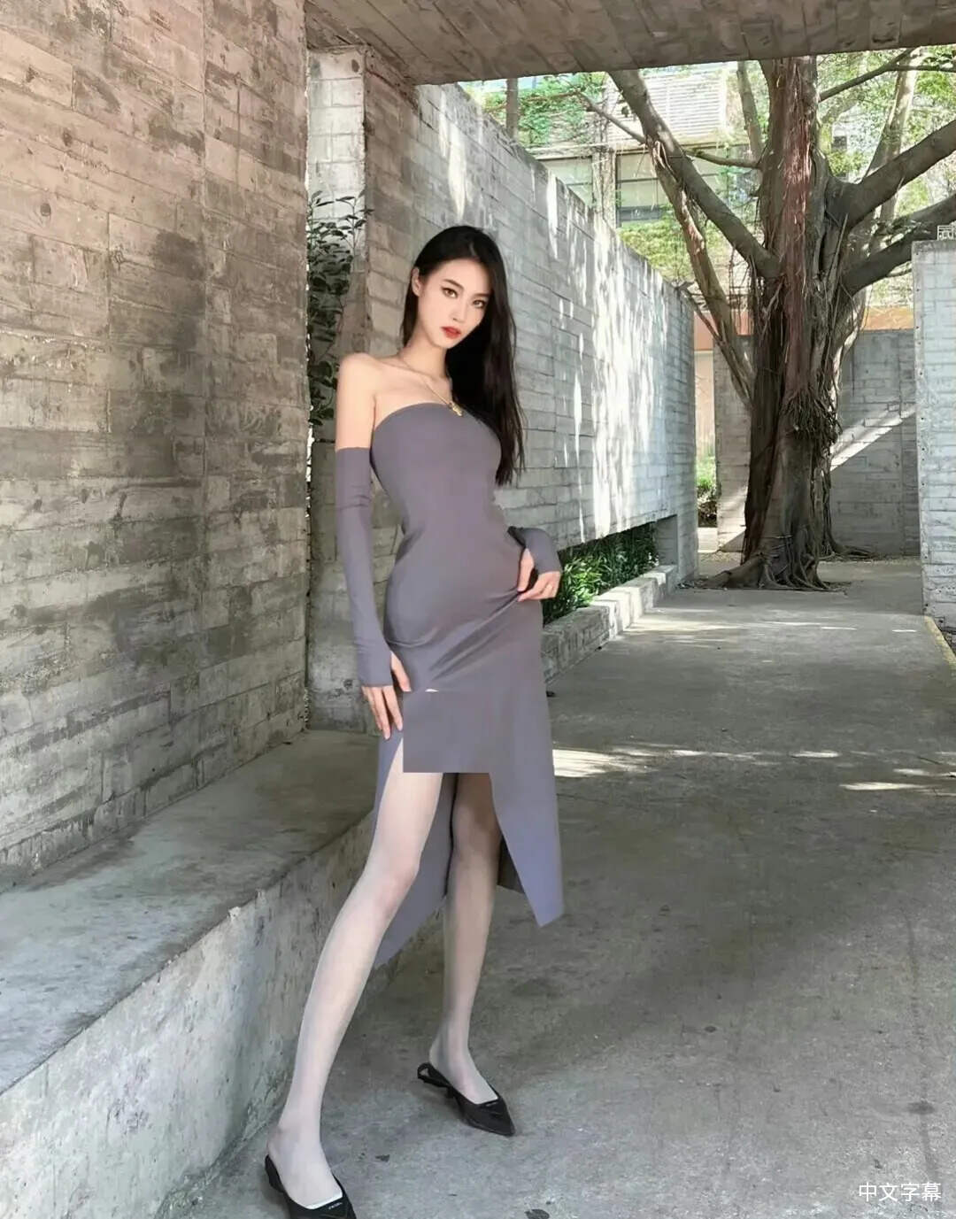 埃尔莎·帕塔奇的作𴾐