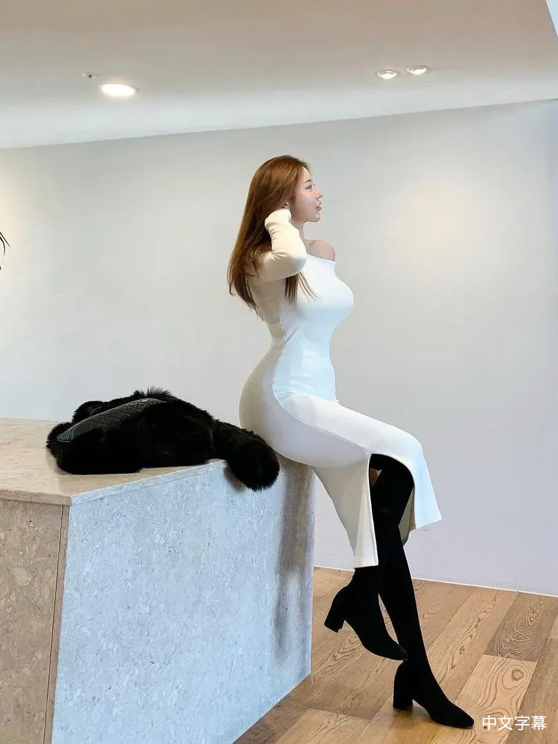 艾米·莫顿的作𴾏