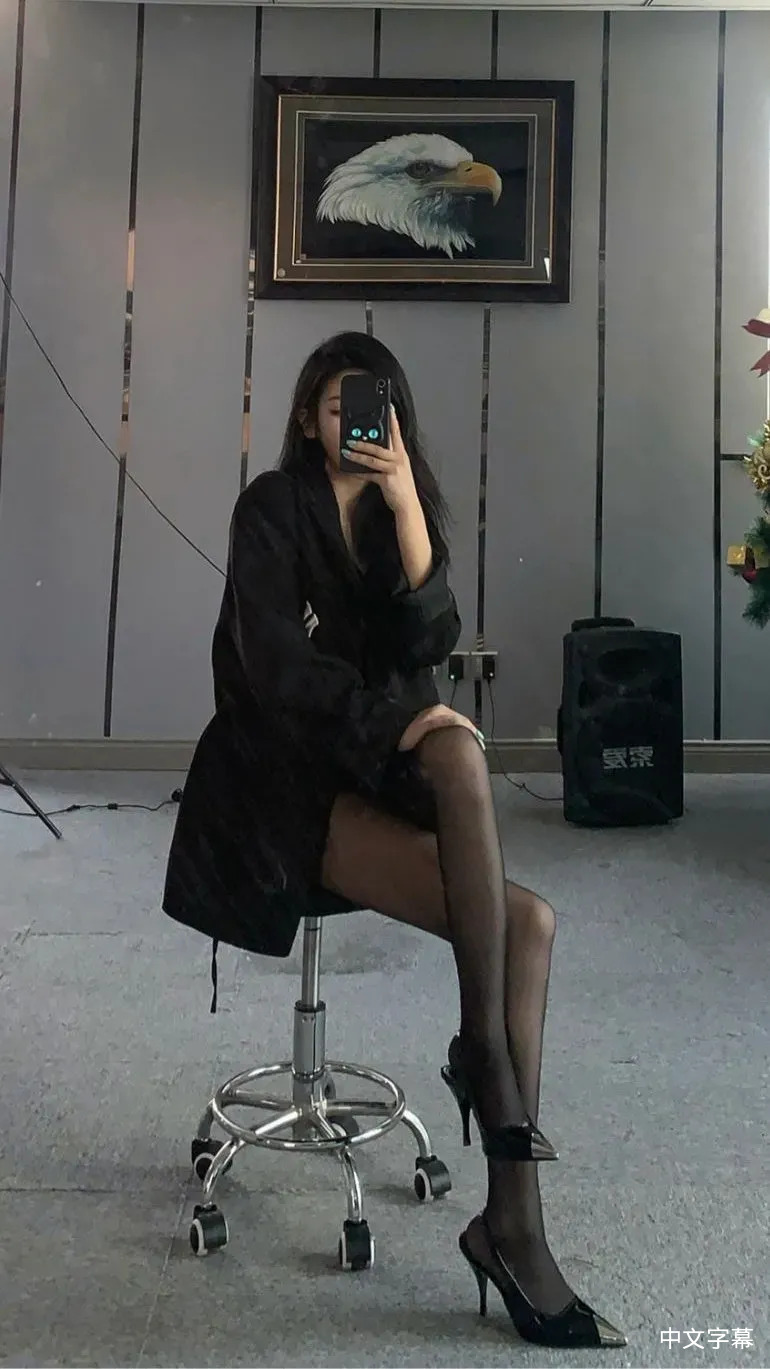 朱敏怡的作𴾌