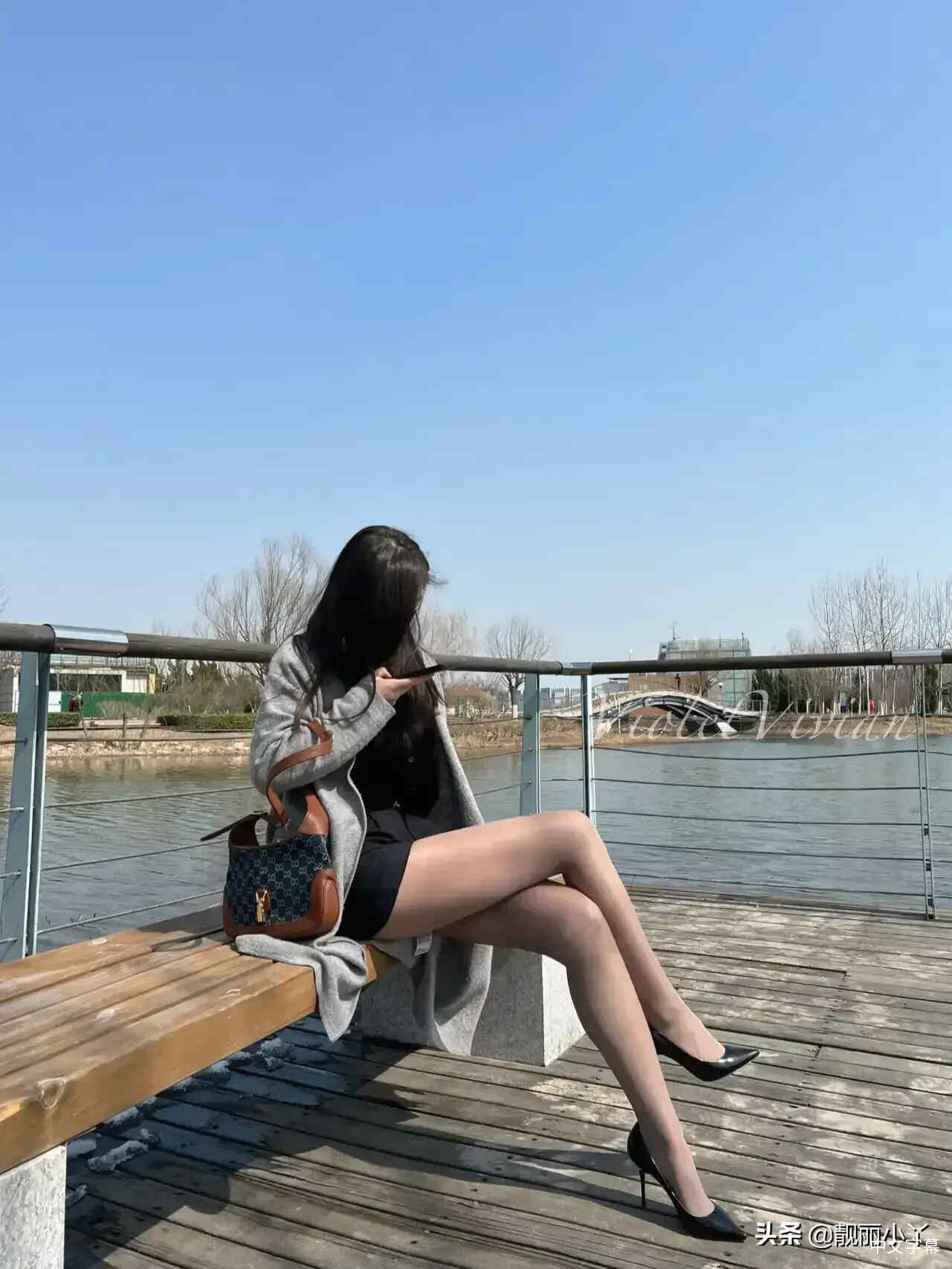 安德林妮·德法莉亚的作𴾎
