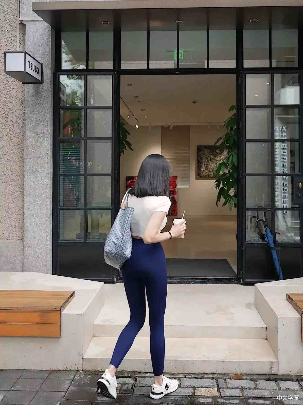 小魔女的作𴾋