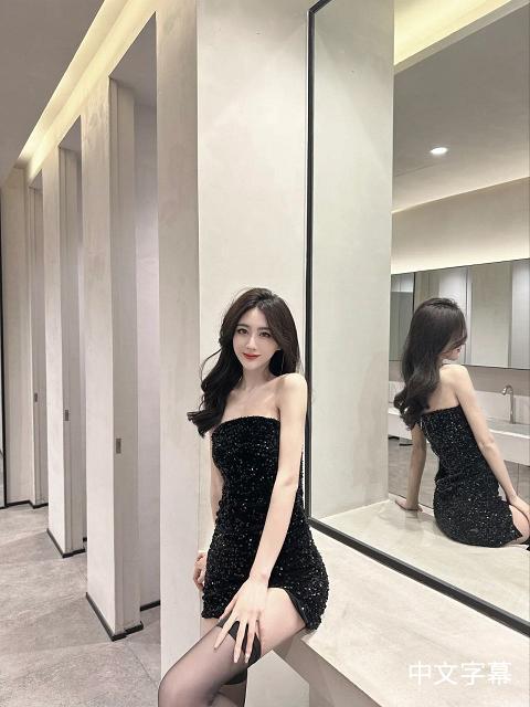 维拉·纽尔布维的作𴾐