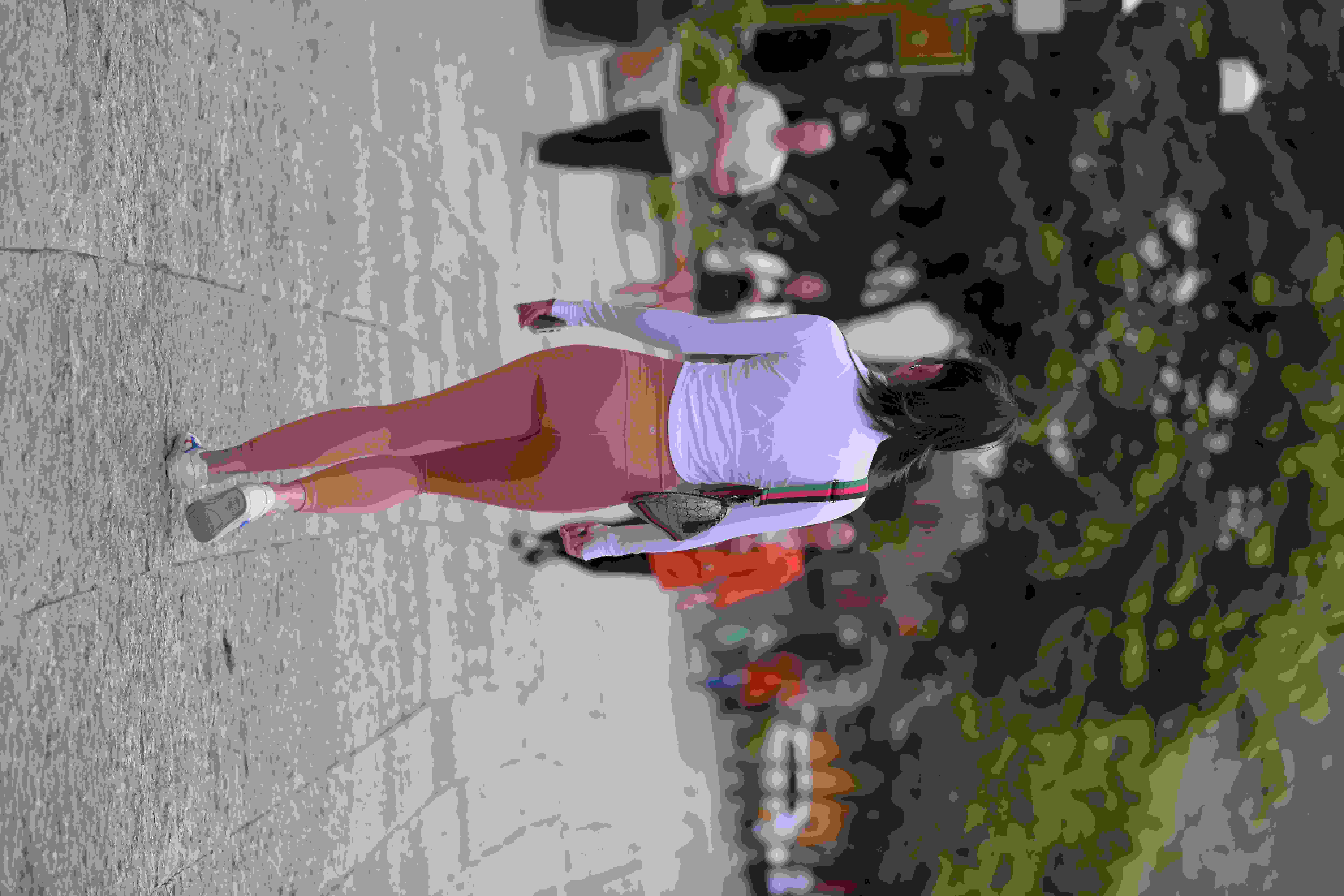 西蒙·佩吉的作𴾍