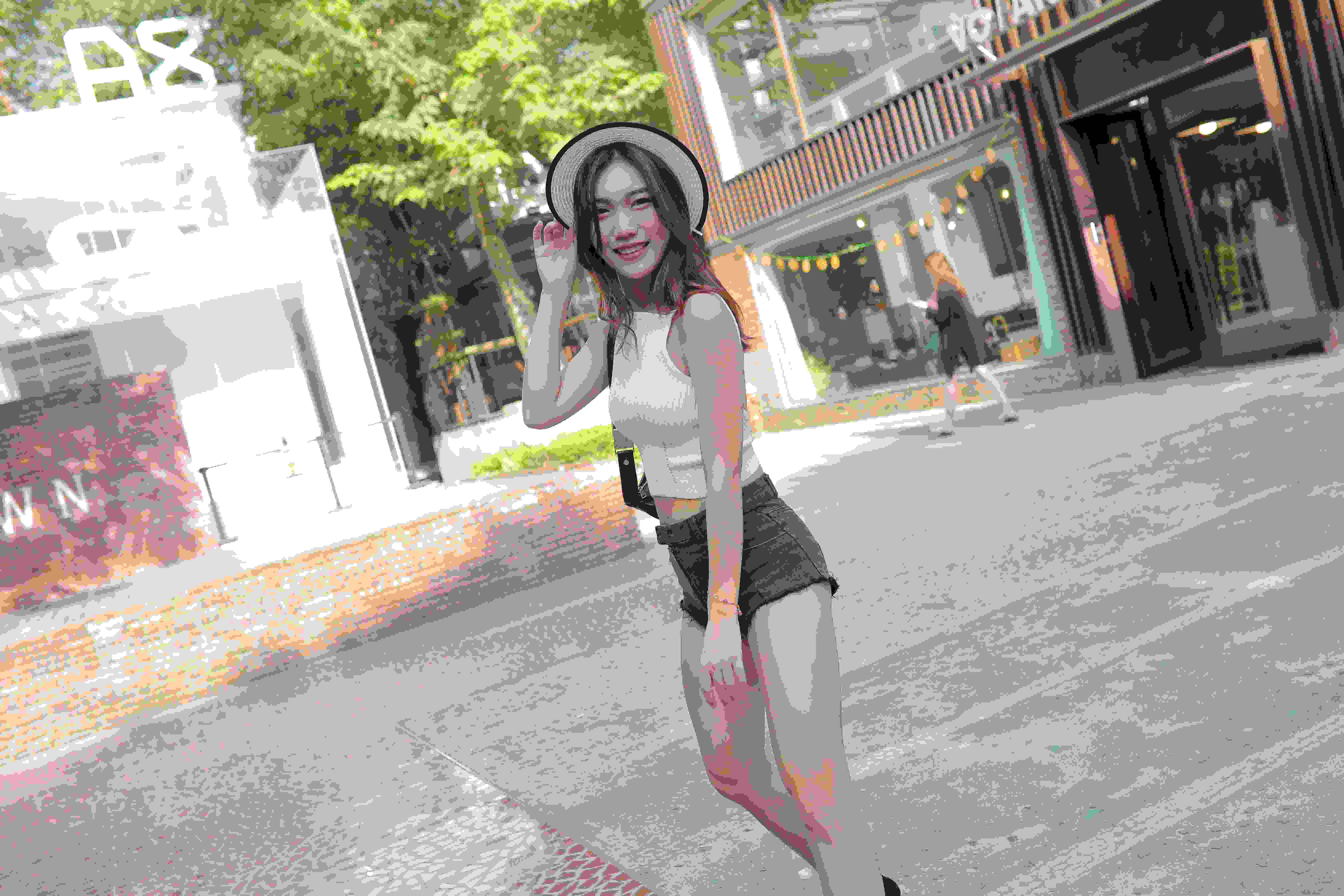 罗红胜的作𴾏