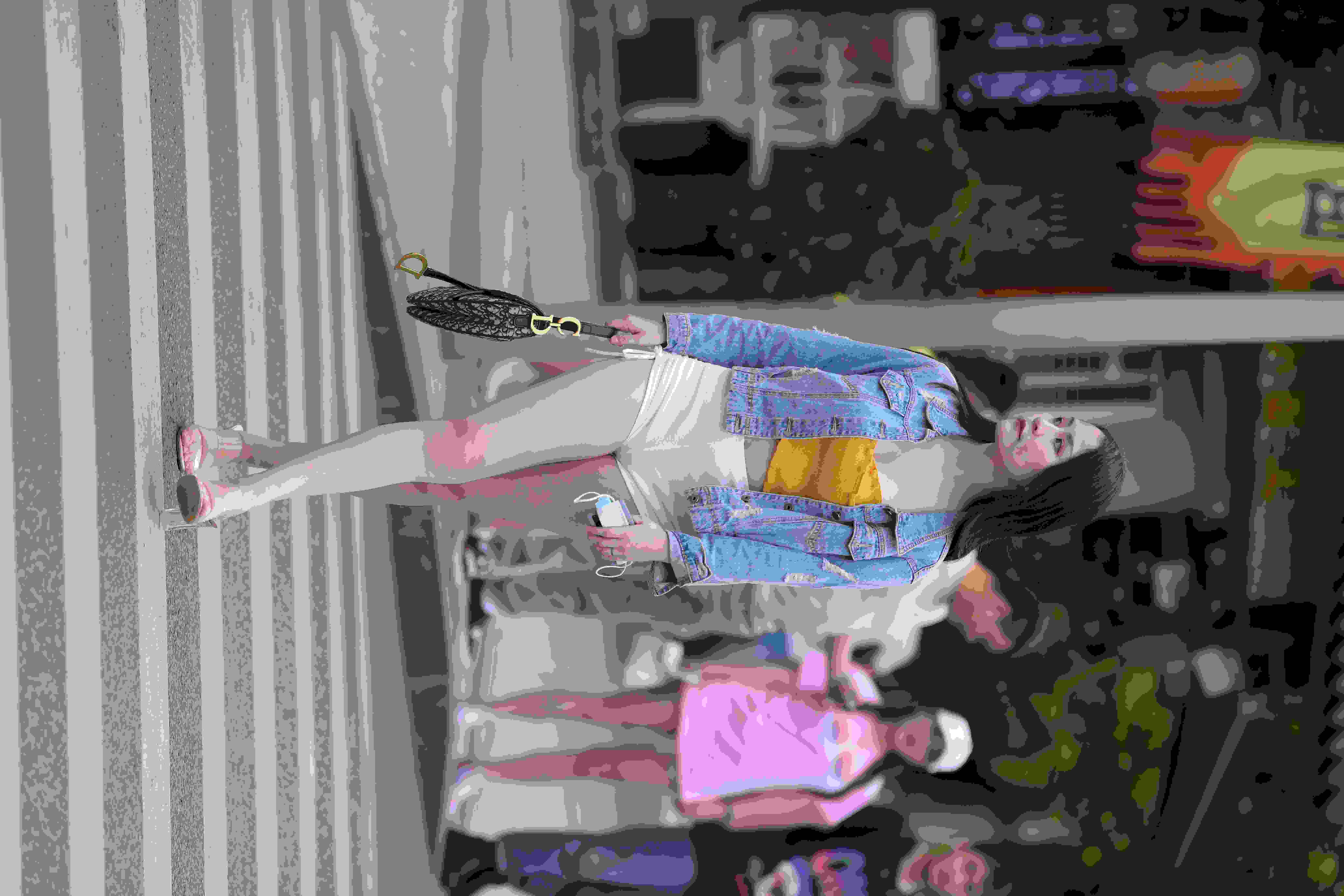 Noppanut Guntachai的作𴾐