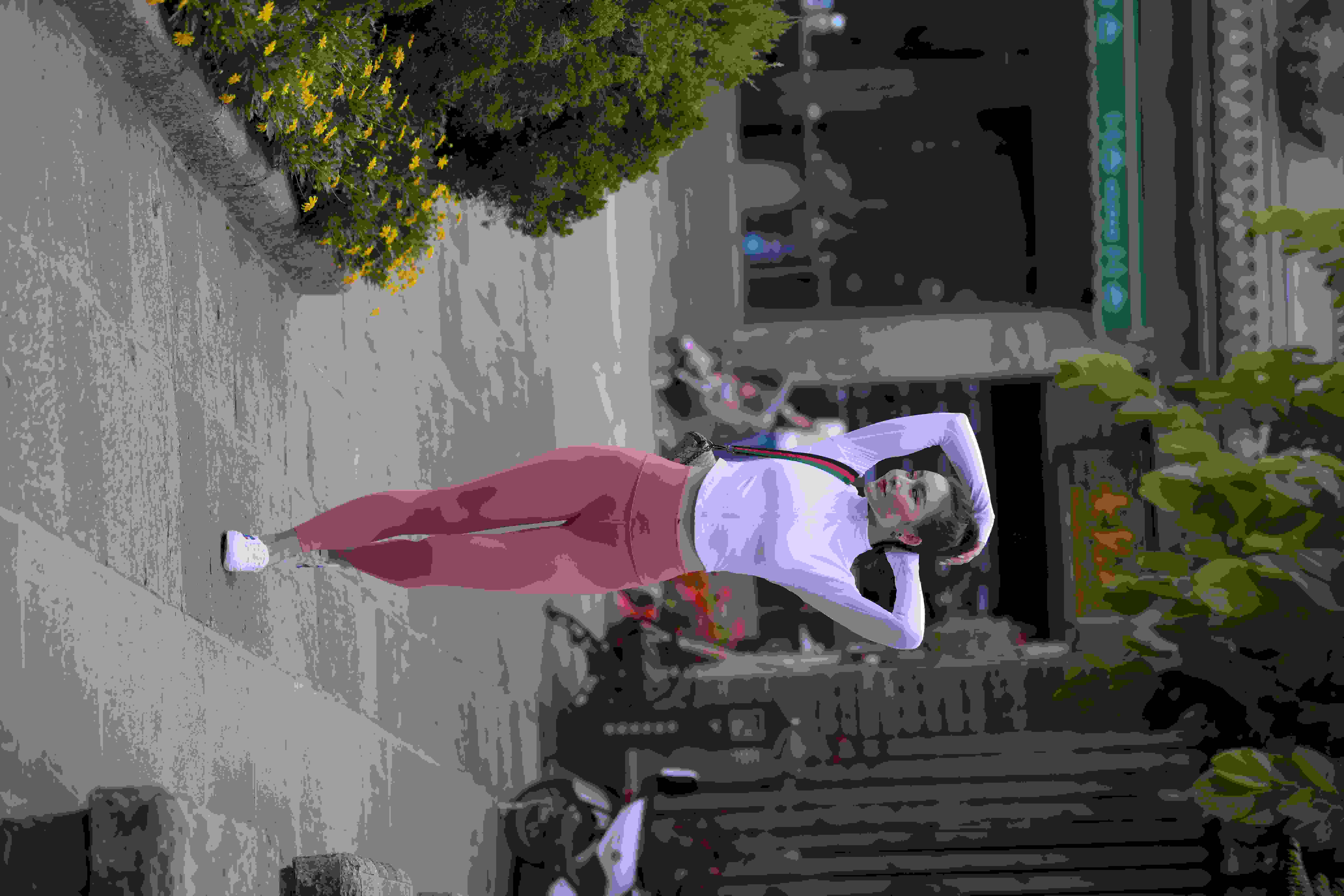 波西·钱布卢卡的作𴾏