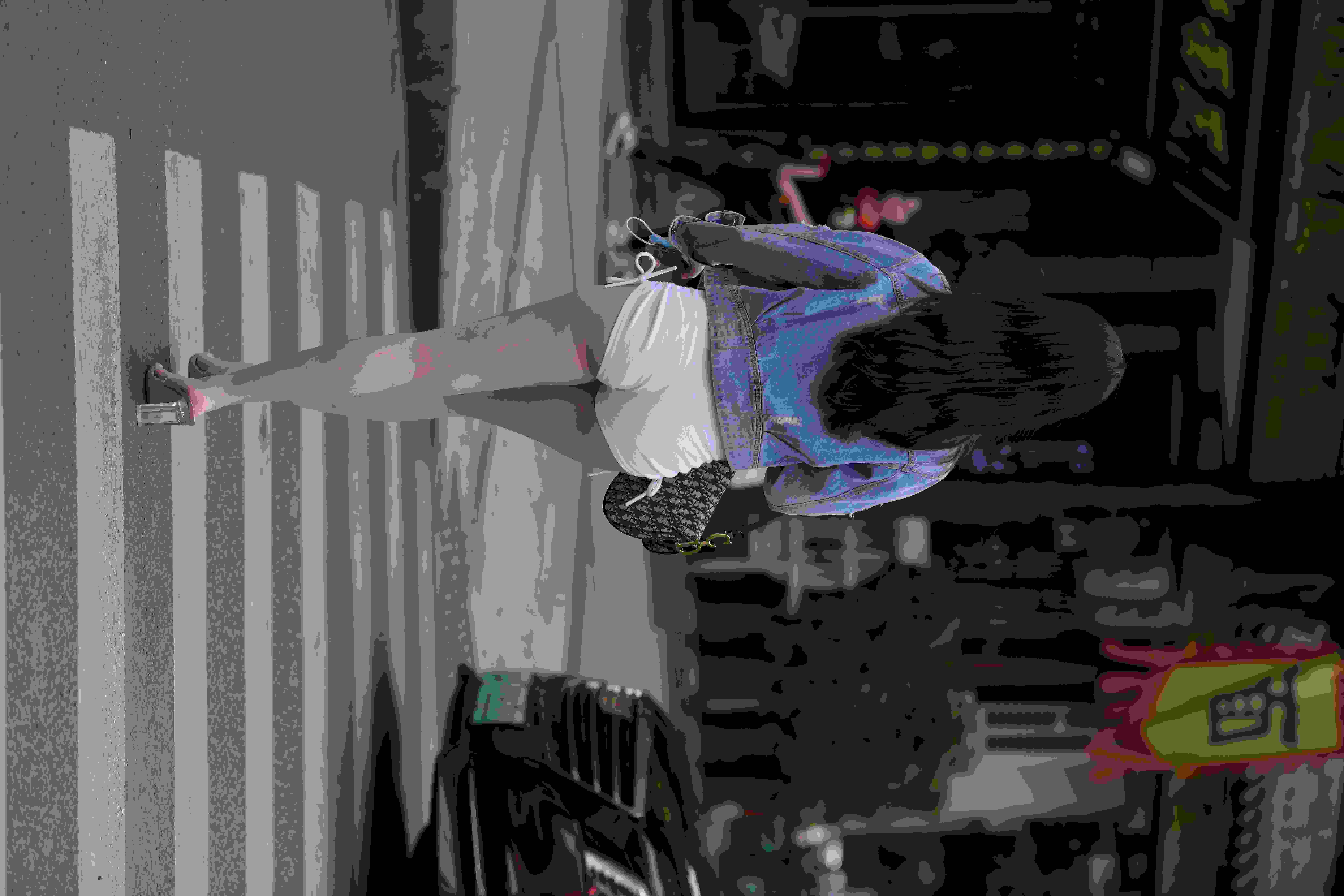 包晨希的作𴾋