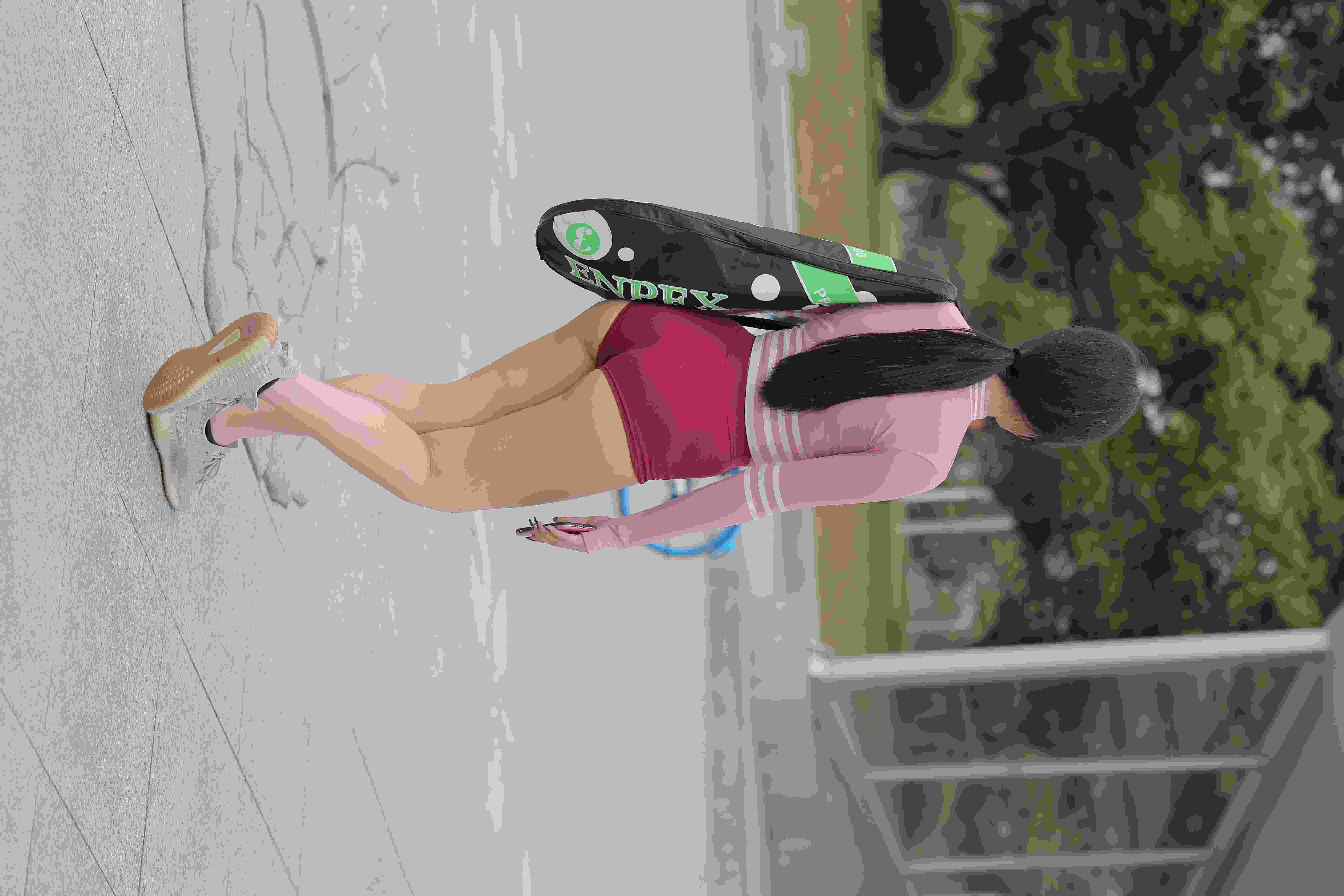 纳塔莉·贝伊的作𴾐