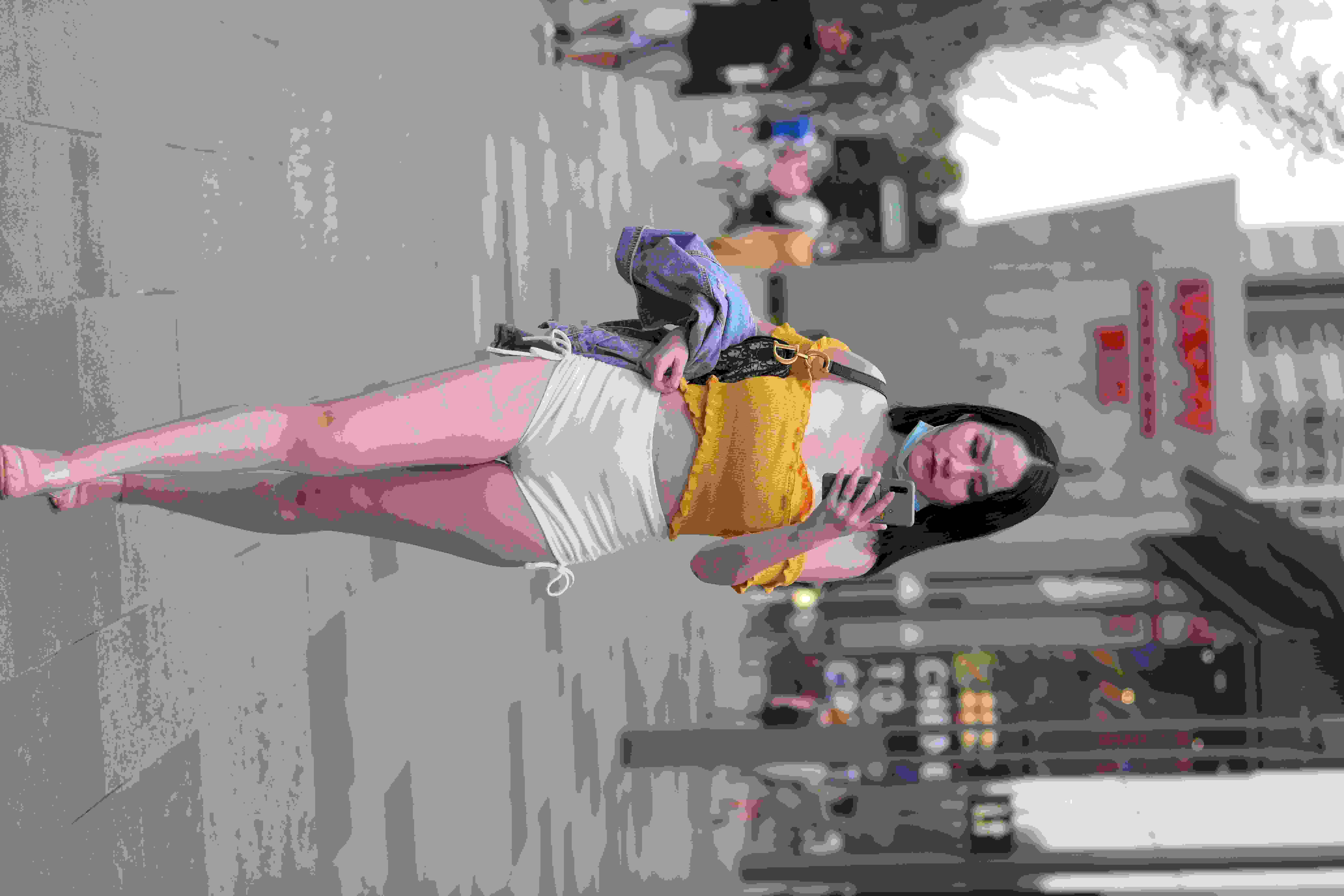 比尔·戈德温的作𴾌
