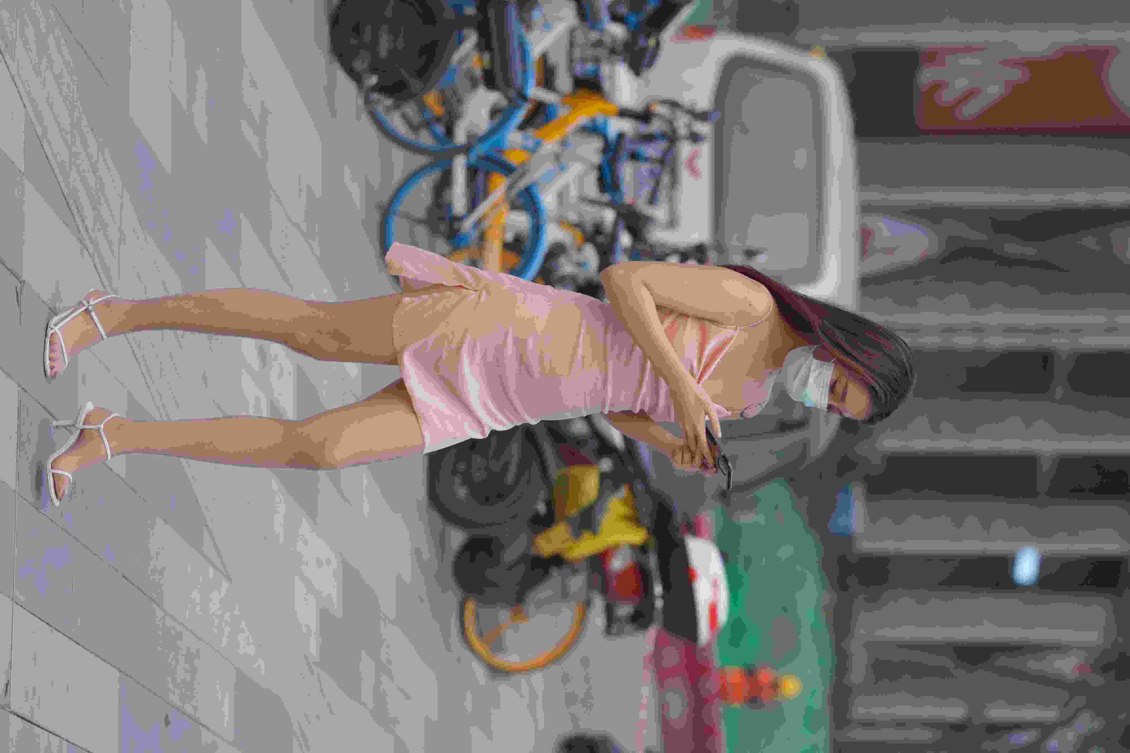 班娜娃·黑玛尼的作𴾐