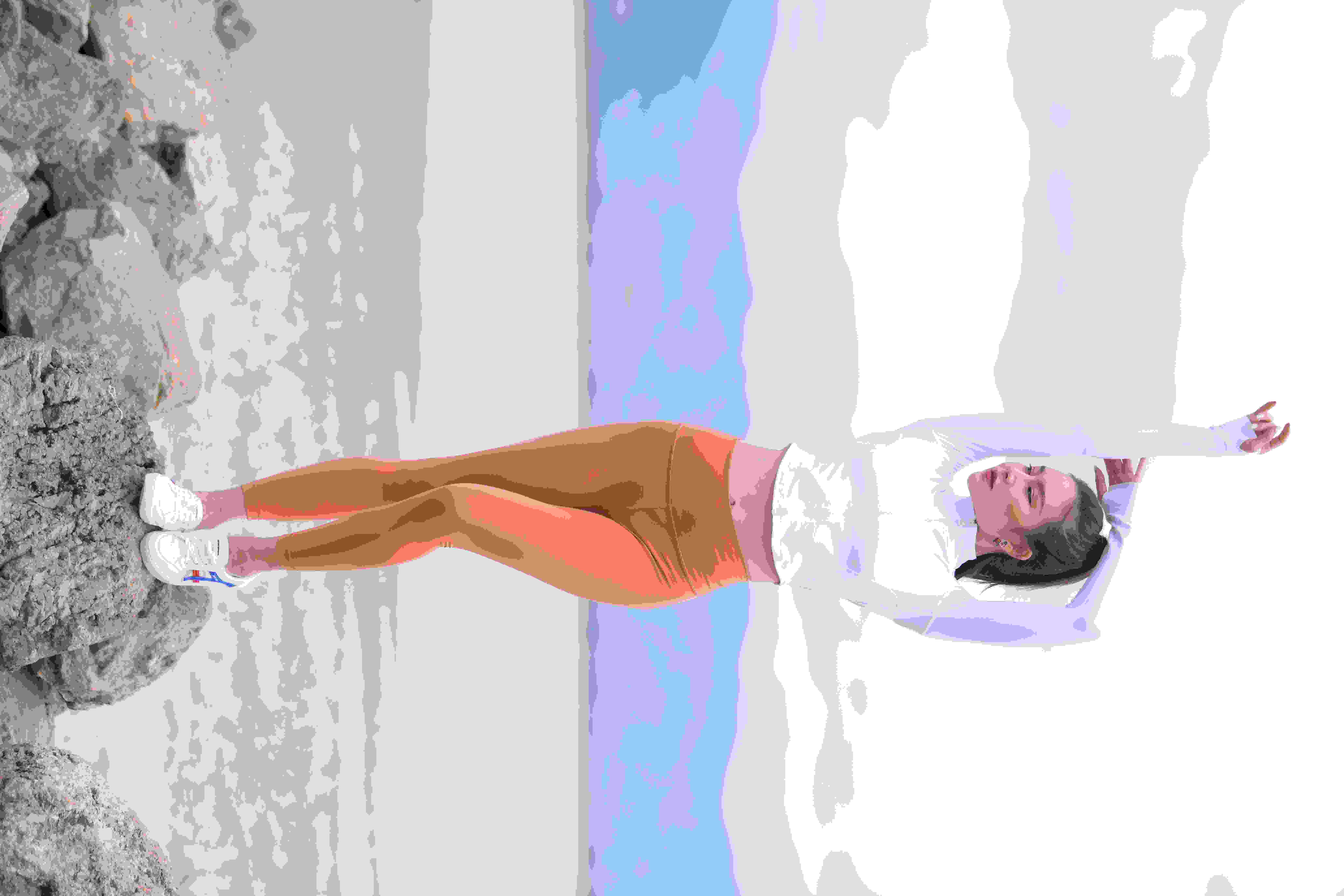 迈克尔·切鲁斯的作𴾎
