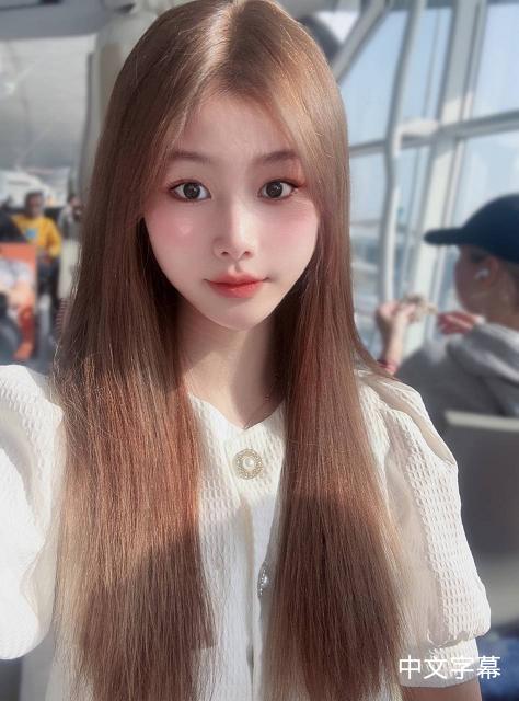 莫妮卡·贝鲁奇的作𴾏
