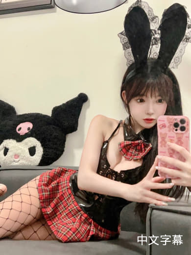 娜塔丽·沃佳诺娃的作𴾋